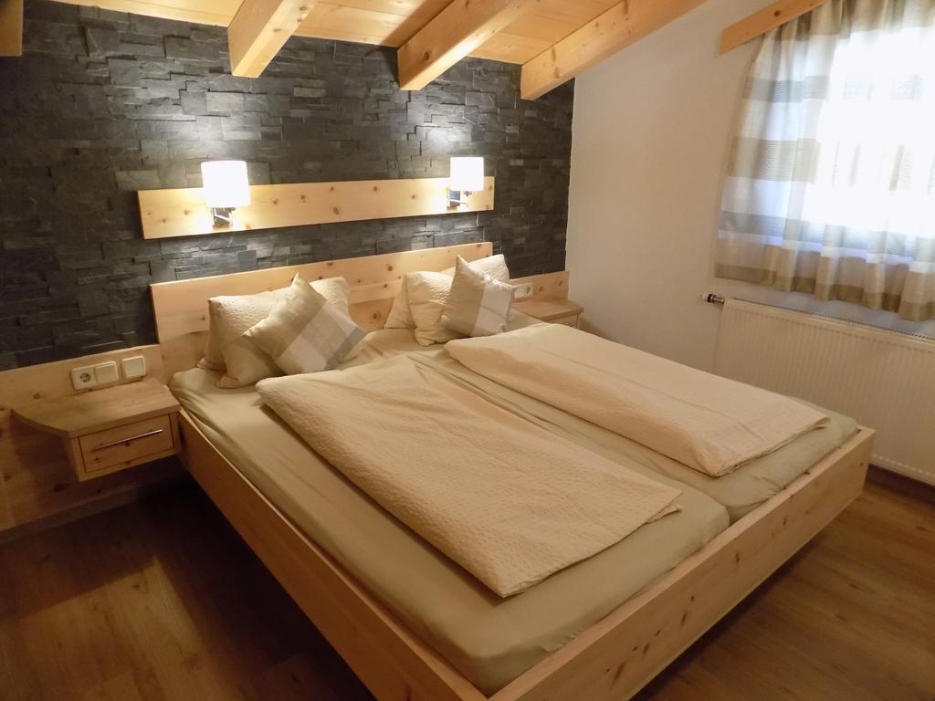 Appartements Obergollerhof Assling Bagian luar foto